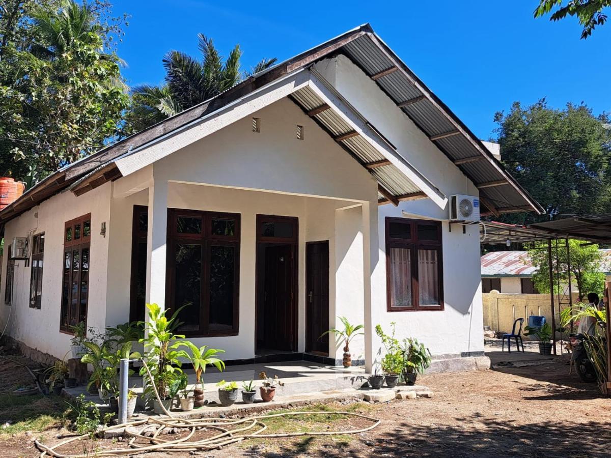 Riung Tiga Empat Tujuh Guesthouse المظهر الخارجي الصورة