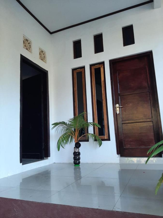 Riung Tiga Empat Tujuh Guesthouse المظهر الخارجي الصورة