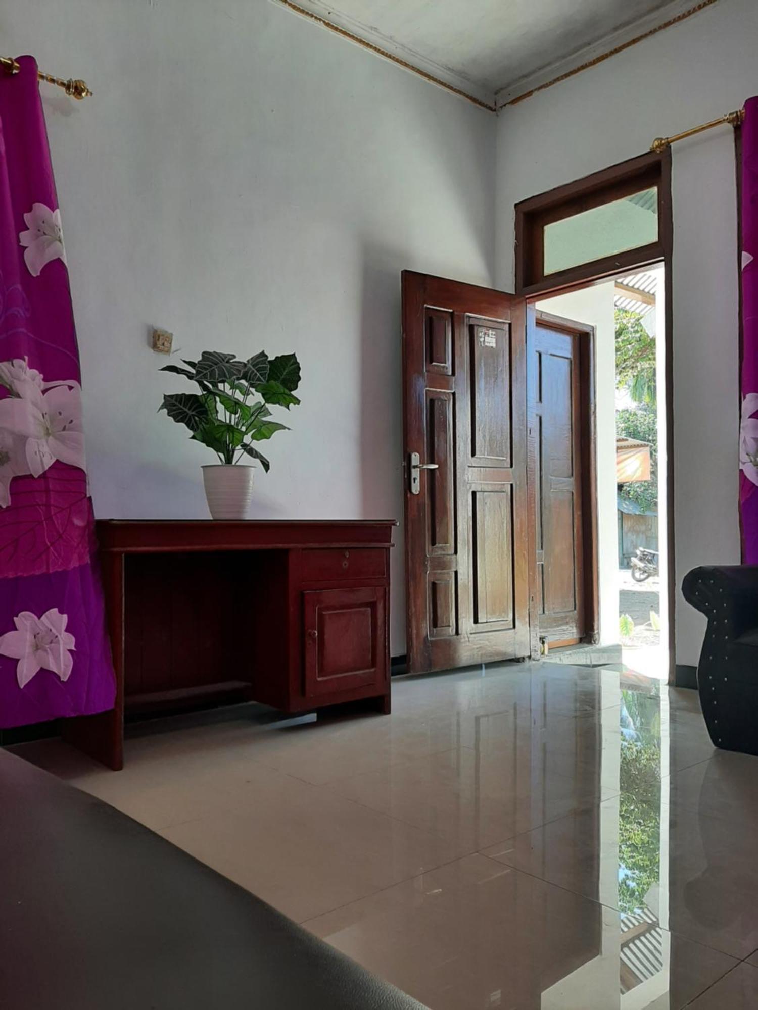 Riung Tiga Empat Tujuh Guesthouse المظهر الخارجي الصورة